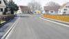 Bis auf die Markierungen ist die Staatsstraße 2382 zwischen Frauenstetten und Hohenreichen fertiggestellt. Unser Bild zeigt den Einmündungsbereich zur Staatsstraße 2027 in Frauenstetten. 