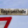 Die Ringeisenstraße in Finningen ist nach Dominikus Ringeisen benannt.  	
