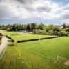 Unweit der bestehenden Sportanlagen der FT Jahn Landsberg könnte der Mehrgenerationenpark am Altöttinger Weiher entstehen.