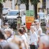 Am Samstag wurde auf dem Hellmairplatz in Landsberg gegen die Corona-Maßnahmen demonstriert.