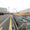 Der Bau der Tiefgarage (rechts) am Ulmer Hauptbahnhof macht Probleme. 