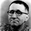 Der Dramatiker und Lyriker Bertolt Brecht in einer undatierten Archivaufnahme. Brecht starb vor 50 Jahren am 14. August 1956 in Berlin im Alter von 58 Jahren. 