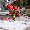 Wieder brannten Elemente einer Solaranlage auf dem Dach eines Gebäudes im Landsberger Frauenwald. Bild: Thorsten Jordan 