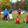 Trainer Stefan Lanzinger vom TSV Wittislingen rüttelt seine Mannschaft in der Halbzeitpause beim Kellerderby in Haunsheim wach. Genutzt hat es nichts. Der Tabellenletzte gewann mit 4:1.