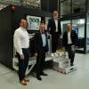 Wolfgang Hehl (Zweiter von links) freut sich über die neuen Mieter im Technologiezentrum. John Murry, Roberto Espoito und Xavier Früh (von links) sind Vertreter der Firma Velo 3D.