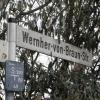 Darf eine Straße den Namen des Raketenpioniers Wernher von Braun tragen, wenn dieser von der Ausbeutung Tausender KZ-Häftlinge wusste? 
