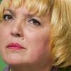 Grünen-Politikerin Claudia Roth übt im Fall der Abschiebung einer tschetschenischen Familie in Augsburg auch Kritik an Oberbürgermeister Kurt Gribl.