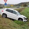Ein Unfall hat sich am Röfinger Kreisverkehr ereignet. 	

