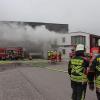 Brand in Holzbaufirma: Elektriker erleidet schwere Verbrennungen