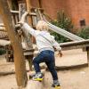 Kinder sollen in Babenhausen bald auf einem neuen Spielplatz toben können.