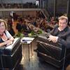 Bayerns Ministerpräsident Markus Söder sprach am Mittwoch beim Landfrauentag im Dillinger Stadtsaal mit Kreisbäuerin Annett Jung über Zukunftsfragen der Landwirtschaft. 