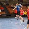 Die Handballer des BHC Königsbrunn (am Ball Nico Bartsch) wollen nach der starken Leistung im Derby gegen Schwabmünchen in Aichach nachlegen. 