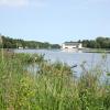 Bei der Staustufe in Offingen wurde auf einer Länge von 500 Metern der Damm ökologisch saniert. Mit dem Einbau von Öko-Bermen verbessert die LEW Wasserkraft nicht nur den Hochwasserschutz, sie schafft gleichzeitig neue
Lebensräume.