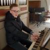 Mit 13 Jahren ist Leon Dempf bereits Organist in der Wattenweiler Pfarrkirche. Gerne bringt er mit der 146 Jahre älteren Kirchenorgel, erbaut von dem Günzburger Anselm Roschmann, Musik in das Kircheninnere.
