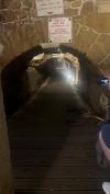 "Kopf einziehen", heißt es bei den Tunneln der Templer, die die Stadt durchziehen.