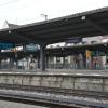 Ein Mann ist am Donauwörther Bahnhof von einem Zug erfasst worden und gestorben.