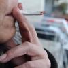 Der Bundesgerichtshof (BGH) in Karlsruhe ) verhandelt einen Nachbarschaftsstreit über Rauchen auf dem Balkon.