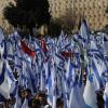 Tausende Demonstranten protestieren am Montag vor dem Parlament in Jerusalem gegen die Justizreform von Premierminister Benjamin Netanjahu zur Überarbeitung der Justiz. 