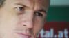 Arjen Robben hat die Vertrags-Gespräche mit dem FC Bayern vorerst auf Eis gelegt - auch weil die Münchner Franck Ribéry wegen eines Faustschlags gegen ihn nicht wirklich bestraften.