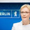 Nach dem Chaos bei Bundestagswahl und der Wahl zum Berliner Abgeordnetenhaus stellt sich Landeswahlleiterin Petra Michaelis am Montagvormittag den Fragen der Presse.