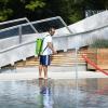 Das Freibad von Burgau am Mittag eines Sommertags während einer Desinfektkonspause.