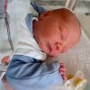 Das ist der kleine Leon Merger, der am 2.2.22 im Krankenhaus Dillingen auf die Welt gekommen ist. 