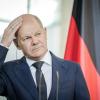 Bundeskanzler Olaf Scholz wurde bei dem Zwischenfall nicht verletzt.