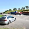 Reger Verkehr auf der A8 in Höhe Leipheim: Die Verkehrspolizei Neu-Ulm ist mit einem Zivilfahrzeug unterwegs und kontrolliert Fahrzeuge und deren Insassen.