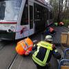 In der Augsburger Remboldstraße ist eine Straßenbahn der Linie 64 entgleist. Es gab zahlreiche Ausfälle und Verspätungen: Es wurde niemand verletzt.