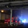 Die Feuerwehr ist am Mittwochabend zu einem Brand im Gersthofer Industriepark ausgerückt. Bei dem Feuer kam es zu starker Rauchentwicklung.