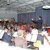 Stefan R. Halder, der Chefdirigent des Landespolizeiorchesters Baden-Württemberg, lieferte beim Konzert in Regglisweiler eine mitreißende Performance.