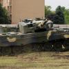 Heiß begehrt: Der Leopard 2, hier ein Exemplar der polnischen Streitkräfte, gilt als schlagkräftiger Kampfpanzer. 