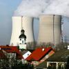 Das Kernkraftwerk Philippsburg liegt direkt am Rheingraben. (Archivfoto vom 10.01.2005).