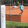 Wenn es das Wetter zulässt, sind sämtliche Sandplätze beim TV Türkheim belegt. Die Tennisspieler bereiten sich auf die neue Sommersaison vor und spielen bereits die Klubmeisterschaft aus. 	