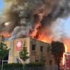 Die Kripo geht davon aus, dass ein Brandstifter für das Feuer im Sozialzentrum der Augsburger Caritas verantwortlich ist. Einen Tatverdächtigen gibt es zehn Monate nach dem Brand nicht.