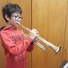 Probt fleißig die Trompete in der Musikschule der Stadtkapelle: Maxi Stoffner.  	