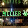 Die Zukunft der Müller-Brot Angestellten in den Filialen der Großbäckerei scheint vorerst gesichert.