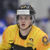 Feierte sein Debüt im Trikot der deutschen Eishockey-Nationalmannschaft: Ingolstadts Angreifer Tim Wohlgemuth. Im Testspiel gegen Tschechien verlor der 19-Jährige zwei Zähne, konnte aber im Anschluss schon wieder lachen.