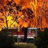 Flammeninferno in Australien: Bei Rekordtemperaturen um 45 Grad entfachen sich im Süden und Osten verheerende Waldbrände.