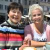 Auf einen Kaffee trafen sich die beiden Augsburgerinnen Heidi Grundmann-Schmid und Tina Rupprecht am Rathausplatz, um über ihre großen Sportkarrieren zu plaudern.