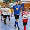 Angeführt von Simon Zeiser (blaues Trikot) zeigte der SC Bubesheim in der Rebayhalle geradlinig-ambitionierten Hallenfußball. 