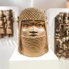 Drei Raubkunst-Bronzen aus Benin in Westafrika im Museum für Kunst und Gewerbe (MKG) in Hamburg.