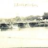 Eine Postkartenansicht aus dem Jahr 1909 mit der wuchtigen Holzbrücke über die Iller nach Dietenheim. Foto: Archiv Egon Eberle