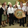 Königsfeier des Schützenvereins St. Georg Möttingen: (von links) Philipp Hach (Vereinsmeister Luftpistole), Bettina Bissinger (Vereinsmeister Jugendklasse), Sabrina Weber (Vereinsmeister Damenklasse und Damenwanderpokal), Dieter Stolch (Vizeschützenkönig), 1. Schützenmeister Werner Rommel (Schützenkönig und Vereinsmeister Altersklasse), Heinrich Roser (Jahresblattl Auflage), Eva-Maria Wegele (Jugendkönigin), Felix Grund (Vizejugendkönig), Andreas Buinger (Vereinsmeister Schützenklasse), Karl-Heinz Meyer (Jahresblattl), Wilhelm Buinger (Vereinsmeister Auflage LG), Uli Roser (Herrenwanderpokal).  

