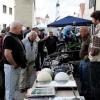 Zahlreiche Liebhaber älterer Automobile kamen am Sonntag, den 5. September 2009, nach Pöttmes zum Oldtimertreffen.