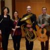 Johannes Kübel (Cello), Susanne Röll (Cello), Ingrid Kalus (Klavier), Nadine Schiffelholz (Querflöte), Robert Sibich (Tuba), Joachim Demharter (Gitarre), Alexander Körner (Horn) und Markus Peter (Trompete) beim Lehrerkonzert. 	