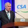 Der bayerische Ministerpräsident Horst Seehofer (CSU) in Rosenheim bei der CSA-Landesversammlung. 