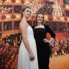 Der 61. Wiener Opernball wird zum ersten Mal von Maria Großbauer (rechts) organisiert. Die 36-Jährige ist mit dem Vorsitzenden der Philharmoniker verheiratet. Auf dem Bild posiert sie mit einer Debütantin.  	