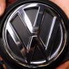 Der Volkswagen-Konzern ruft Zehntausende Fahrzeuge mit Dieselmotor zurück in die Werkstätten.