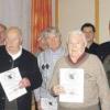 Der Vorstand ehrte anwesende Mitglieder, die mehr als 50 Jahre bei der Straßberger Wehr sind.  